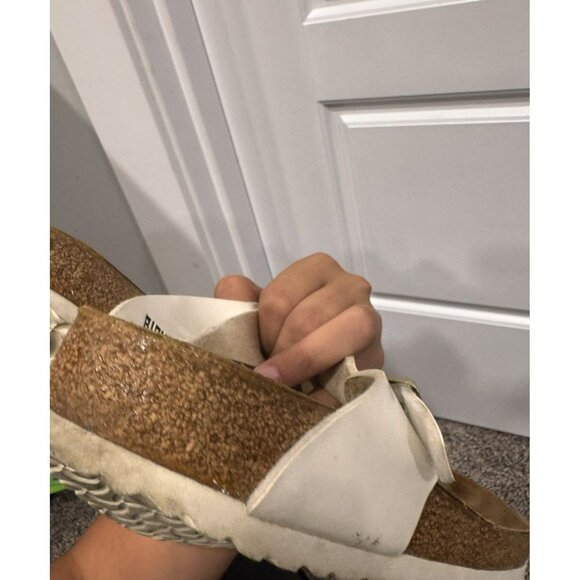 Birkenstock White Thong Sandals Ladies 9 - Picture 6 of 6